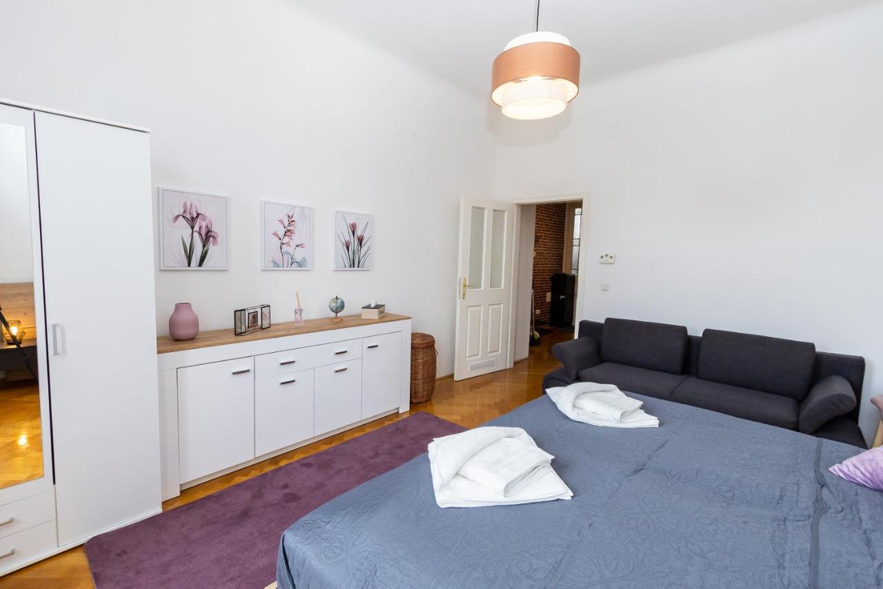 Deluxe Apartment Near Hauptbahnhof Wenen Buitenkant foto