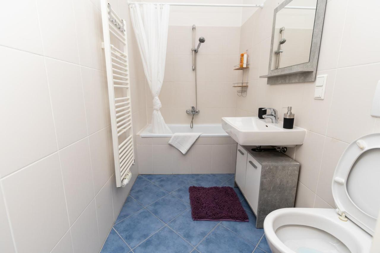 Deluxe Apartment Near Hauptbahnhof Wenen Buitenkant foto